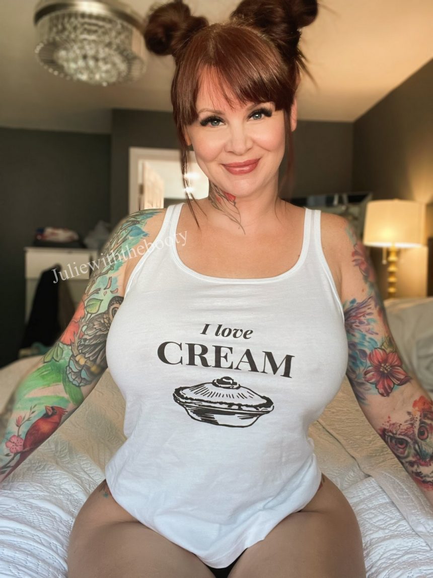 Плати да клати работа: Оваа 44-годишната американска тетка плаќа по 15.000 ...